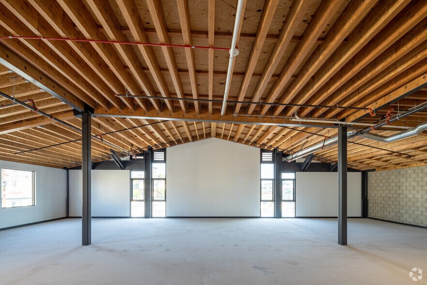 More Photos Of 212 Eucalyptus Dr, El Segundo Office For Sale