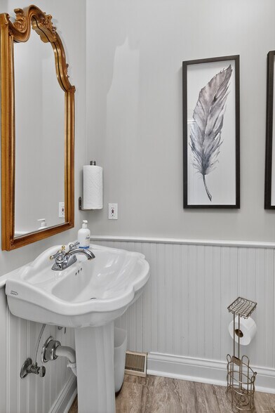 More Photos Of 446 Roy Arnold Blvd, Danville Industrial For Sale