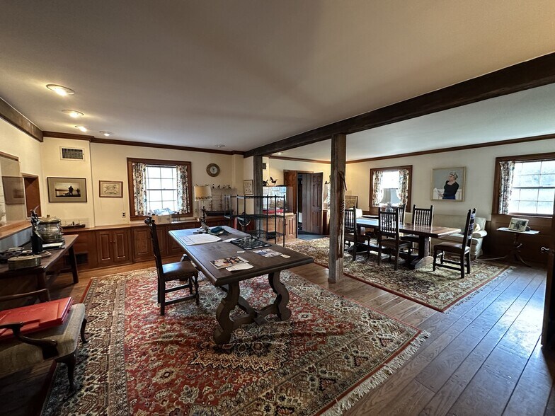 More Photos Of 601 Conestoga Rd, Villanova Office For Lease