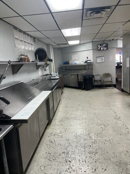 More Photos Of 41701-41911 Garfield Rd, Clinton Township Freestanding For Sale