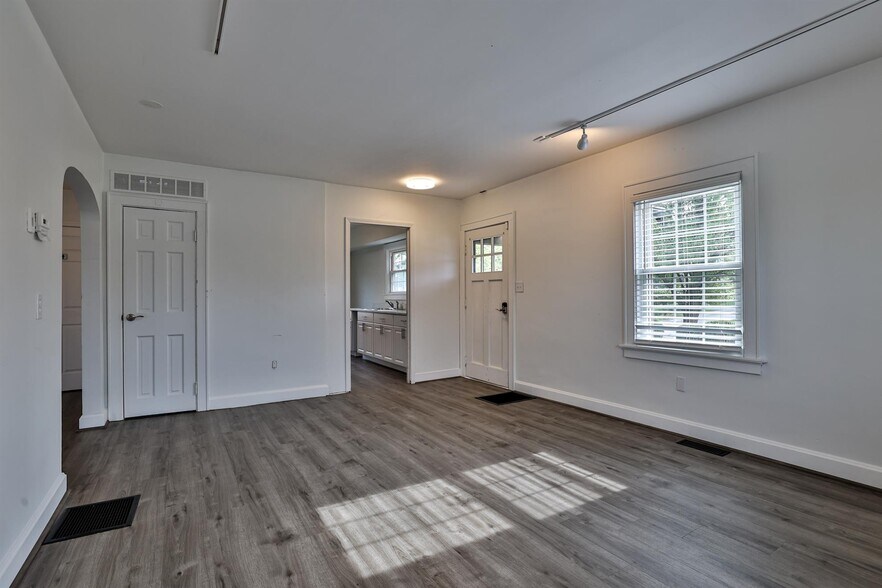 More Photos Of 7197 Paddison Rd, Cincinnati Daycare Center For Sale