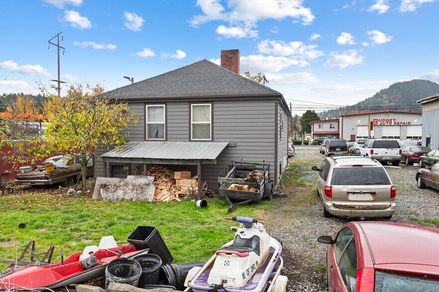 More Photos Of 2401 Old Highway 99 S Rd, Mount Vernon Auto Repair For Sale