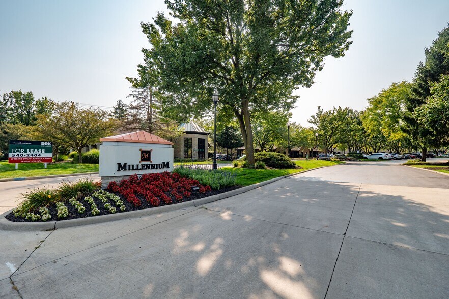 More Photos Of 6047 Frantz Rd, Dublin Unknown For Lease