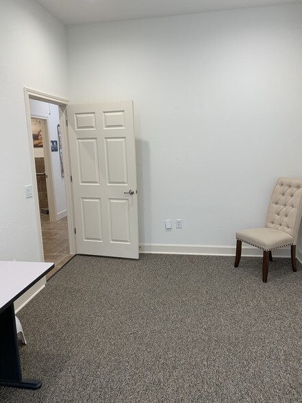 More Photos Of 1101 Satellite Vw, Round Rock Medical For Lease