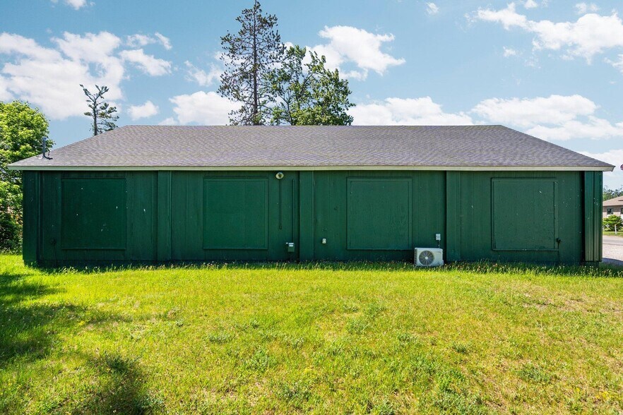More Photos Of 12250 M-32, Atlanta Light Manufacturing For Sale