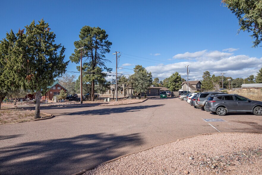 More Photos Of 102 E Main St, Payson General Retail For Sale