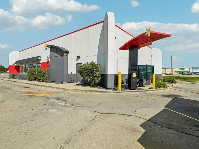 More Photos Of 1410 Flammang Dr, Waterloo Fast Food For Sale