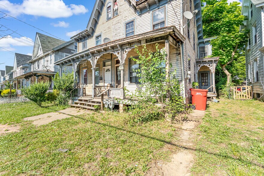 More Photos Of 177 East Ave, Bridgeton Apartments For Sale