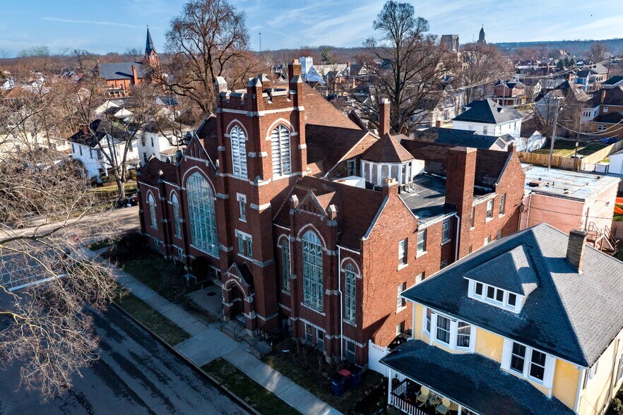 More Photos Of 531 W Ash St, Piqua Religious Facility For Sale