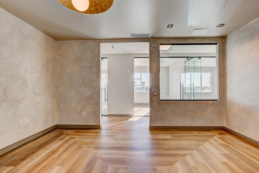 More Photos Of 4184 St Cloud Dr, Loveland Storefront Retail Office For Sale