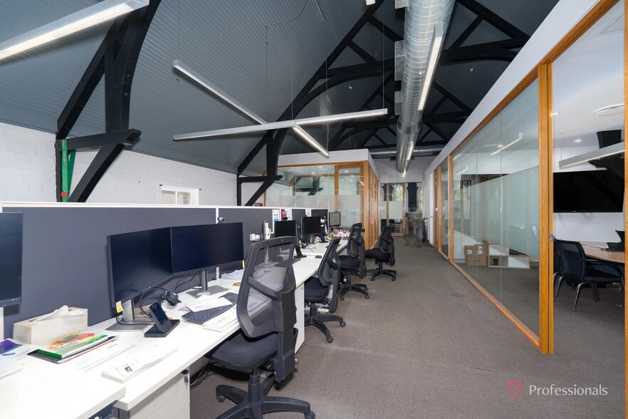 More Photos Of 116 Rusden St, Armidale Office For Lease