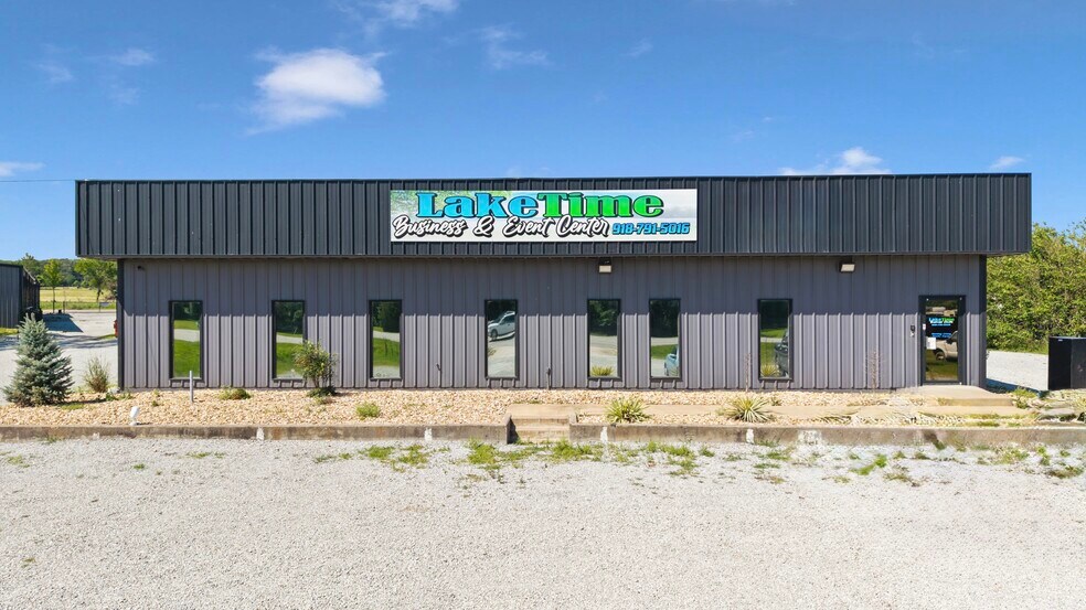 More Photos Of 25100 N Us-59 Hwy, Afton Office For Sale