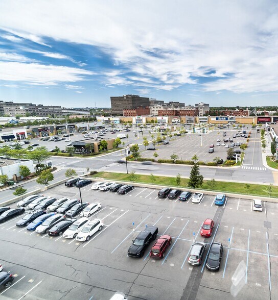 More Photos Of 9001 Boul De L'acadie, Montréal Office For Lease