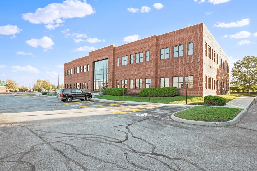 Primary Photo Of 4661 Sawmill Rd, Upper Arlington Medical For Lease