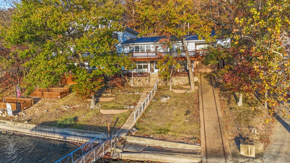 More Photos Of 1117 Dogwood Rd, Lake Ozark Multifamily For Sale