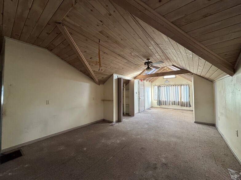 More Photos Of 563 James Monroe Ave, Monroeton Apartments For Sale