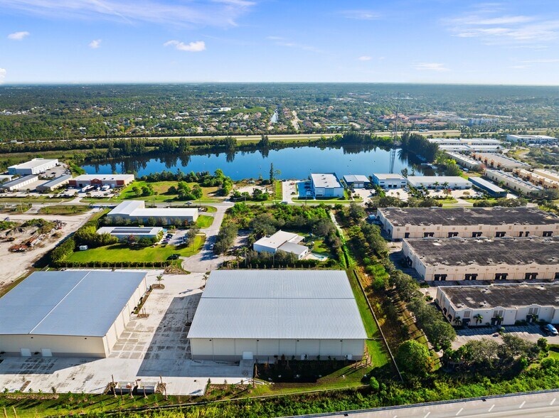 More Photos Of 1330 SW Commerce Way, Stuart Warehouse For Lease