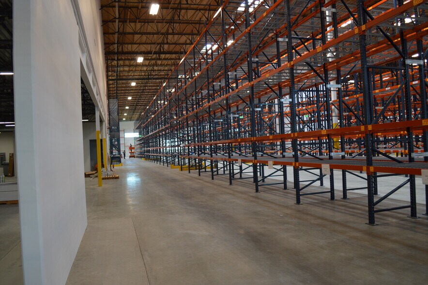 More Photos Of 2875 Whiptail Loop E, Carlsbad Warehouse For Lease