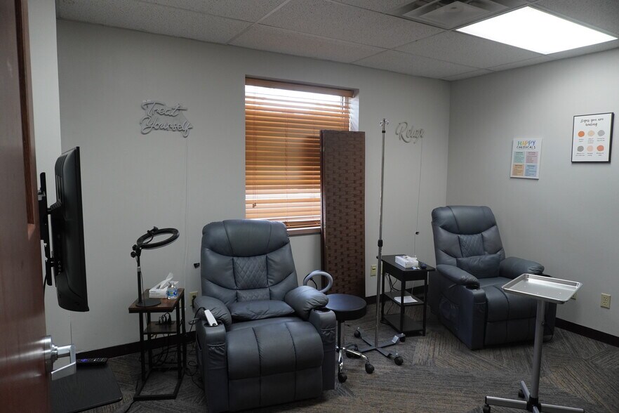 More Photos Of 3809 S 42nd St, Minneapolis Medical For Sale