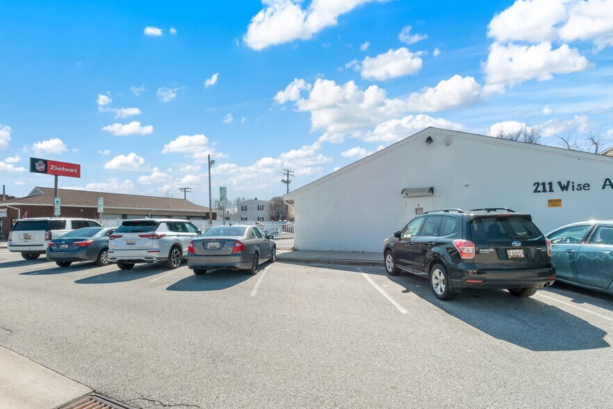 More Photos Of 211 Wise Ave, Dundalk Schools For Sale