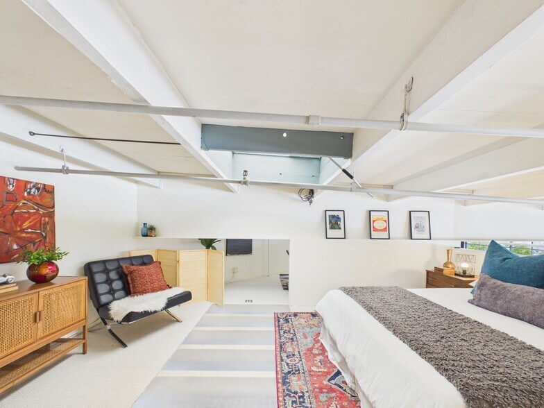 More Photos Of 4053 Harlan St, Emeryville Apartments For Sale