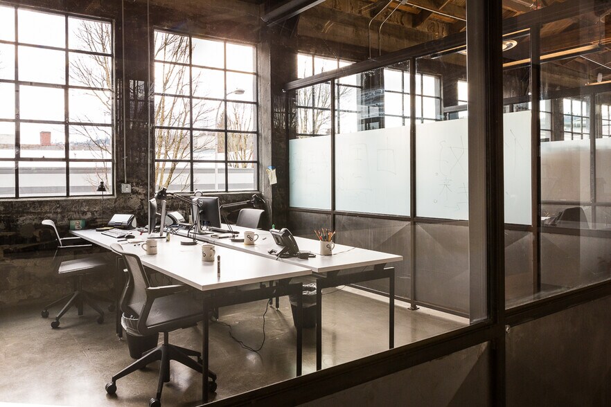 More Photos Of 300 NW 14th Ave, Portland Coworking Space