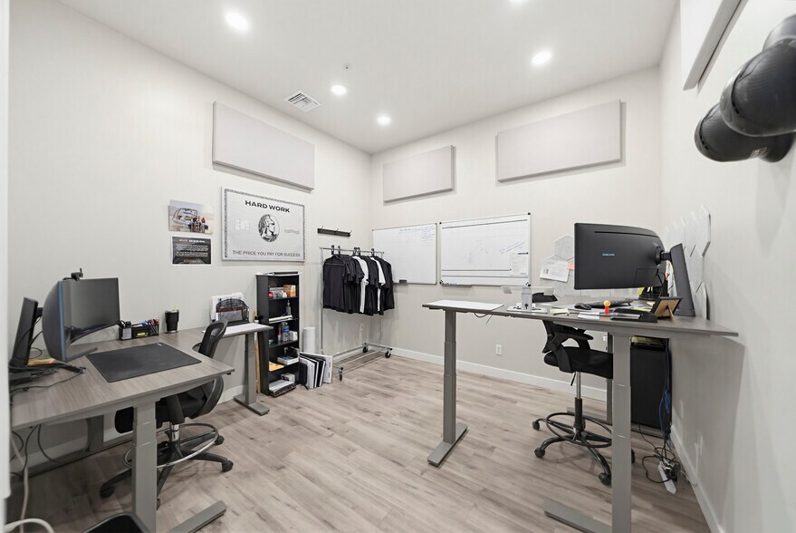 More Photos Of 349 Lake Havasu Ave S, Lake Havasu City Office For Sale