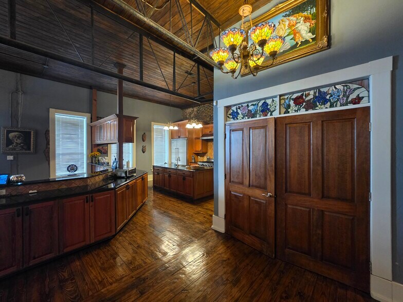 More Photos Of 501 W Front St, Orange Office For Sale