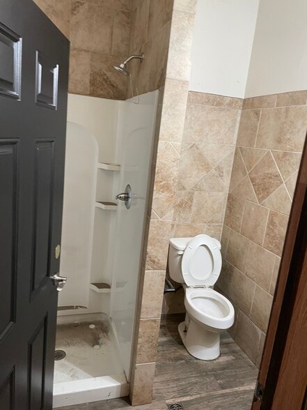 More Photos Of 2305 SW Holloway St, El Reno Warehouse For Lease