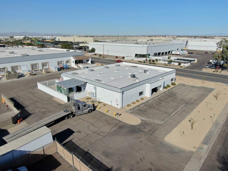 More Photos Of 236 N 48th Ave, Phoenix Warehouse For Sale