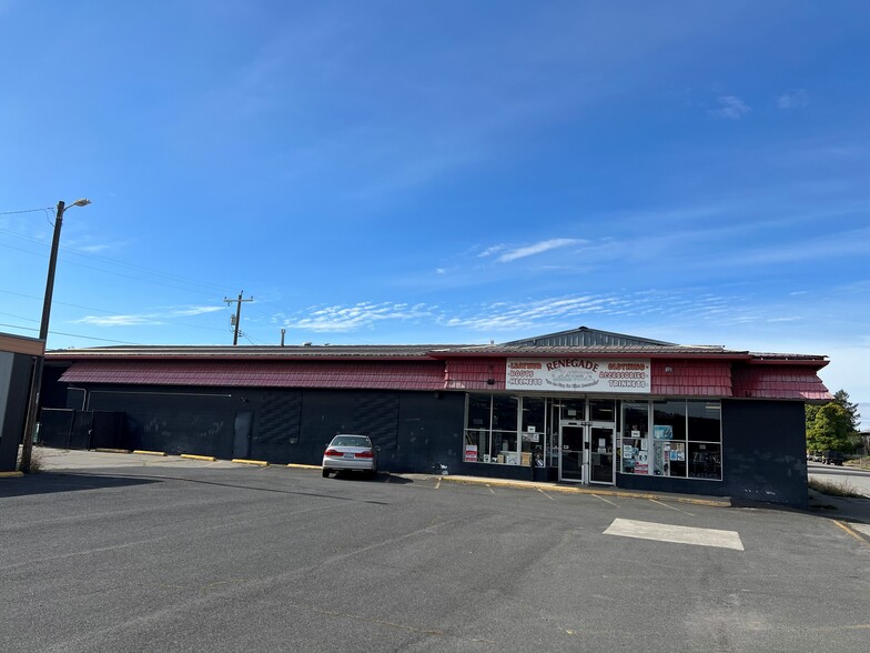 More Photos Of 4725 N Market St, Spokane Freestanding For Lease