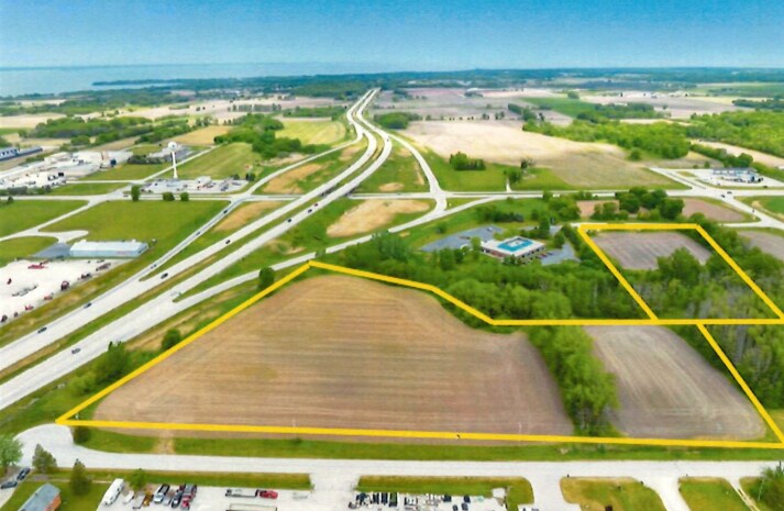 Primary Photo Of Champeau Road & Maloney Rd, Green Bay Land For Sale