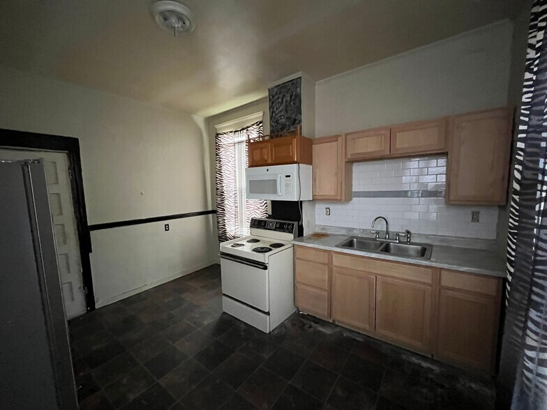 More Photos Of 1708 Mechanicsville Tpke, Richmond Multifamily For Sale