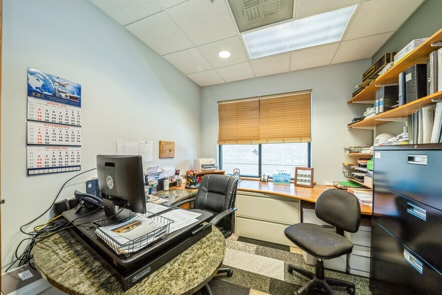More Photos Of 598 Mitchell Rd, Glendale Heights Warehouse For Sale