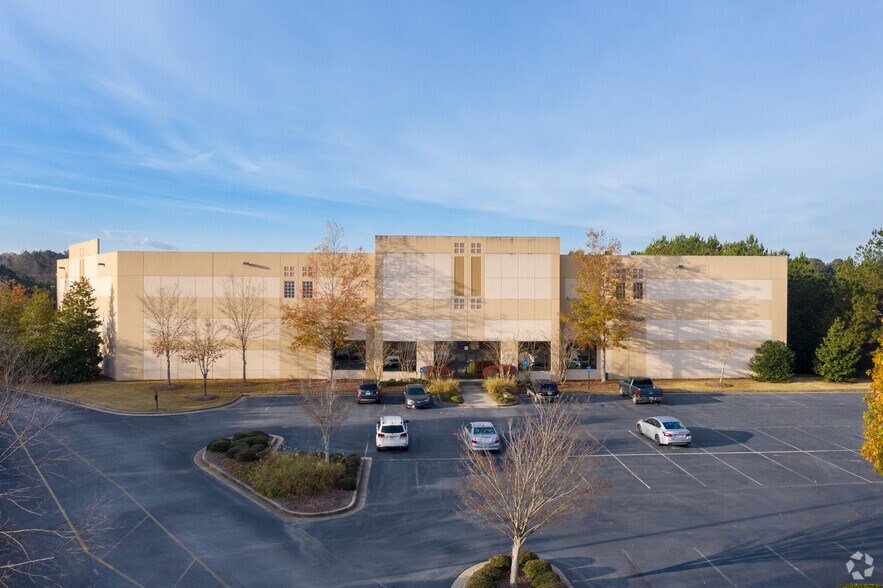 More Photos Of 2107 Eastview Pky, Conyers Warehouse For Lease