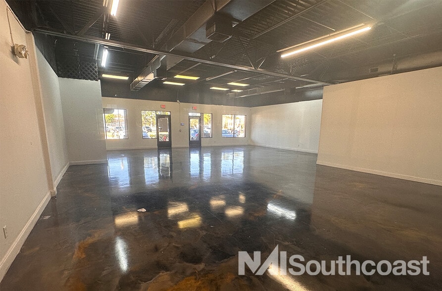 More Photos Of 1000-1070 SE Port Saint Lucie Blvd, Port Saint Lucie Unknown For Lease