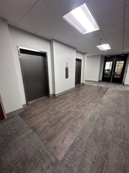 More Photos Of 400 Vestavia Pky, Birmingham Office For Lease