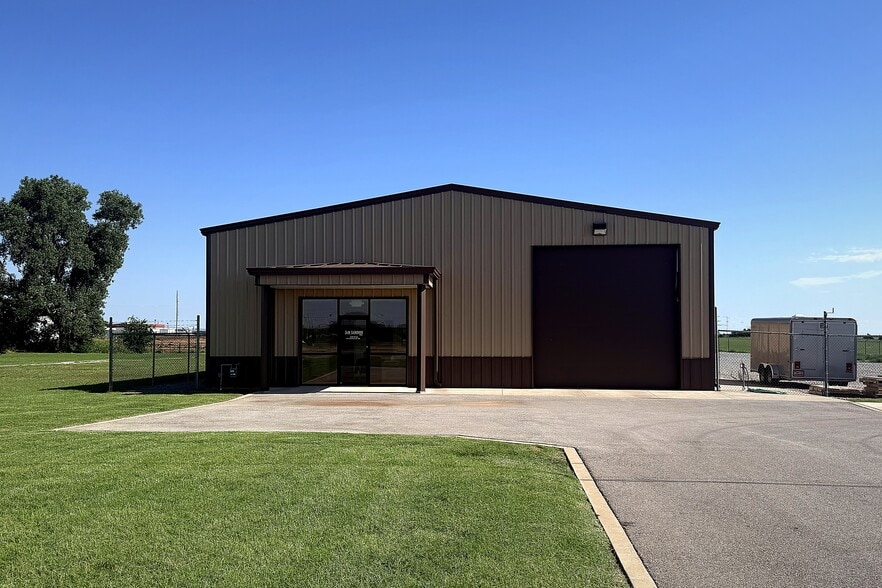 Primary Photo Of 24355 Route 66 N, Weatherford Industrial For Lease