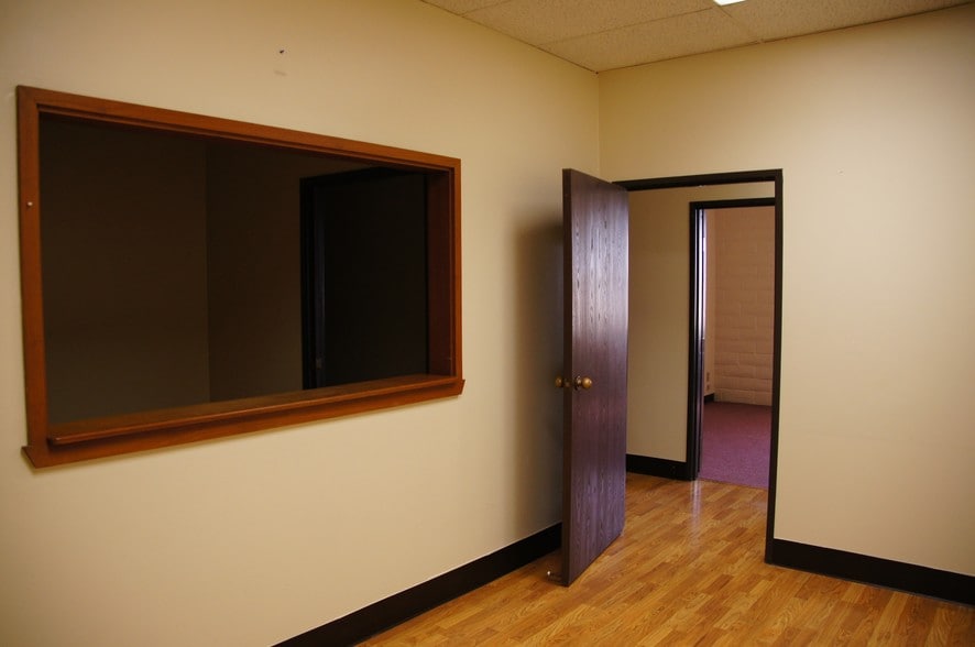 More Photos Of 11100 Valley Blvd, El Monte Office For Lease