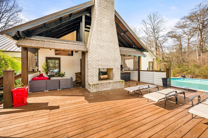 More Photos Of 54 Indian Creek Rd, Woodworth General Retail For Sale