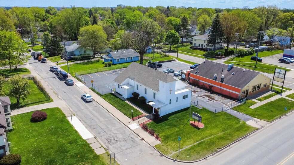 More Photos Of 1196 Joslyn Ave, Pontiac Religious Facility For Sale