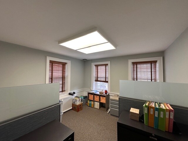 More Photos Of 1837 William Penn Way, Lancaster Office For Lease