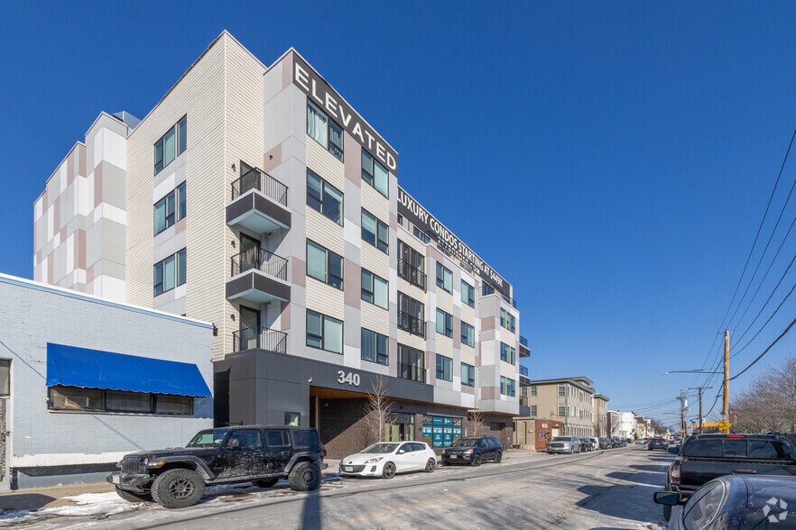 Primary Photo Of 319-327 Chelsea St, Boston Apartments For Sale