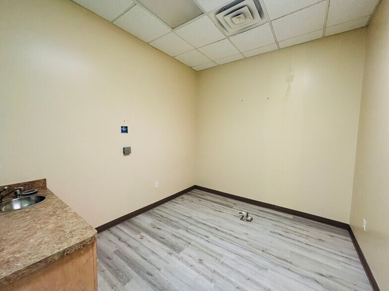 More Photos Of 7601 W Sam Houston S, Houston Storefront For Sale