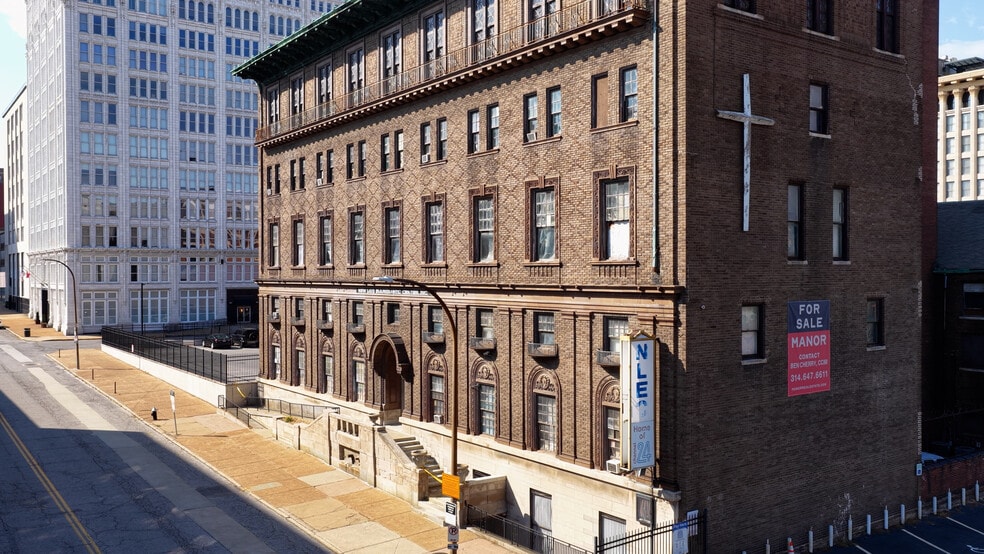Primary Photo Of 1411 Locust St, Saint Louis Shelter For Sale