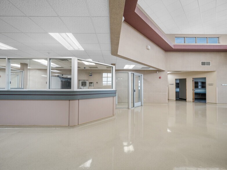 More Photos Of 1122 S Adams St, Laramie Medical For Sale