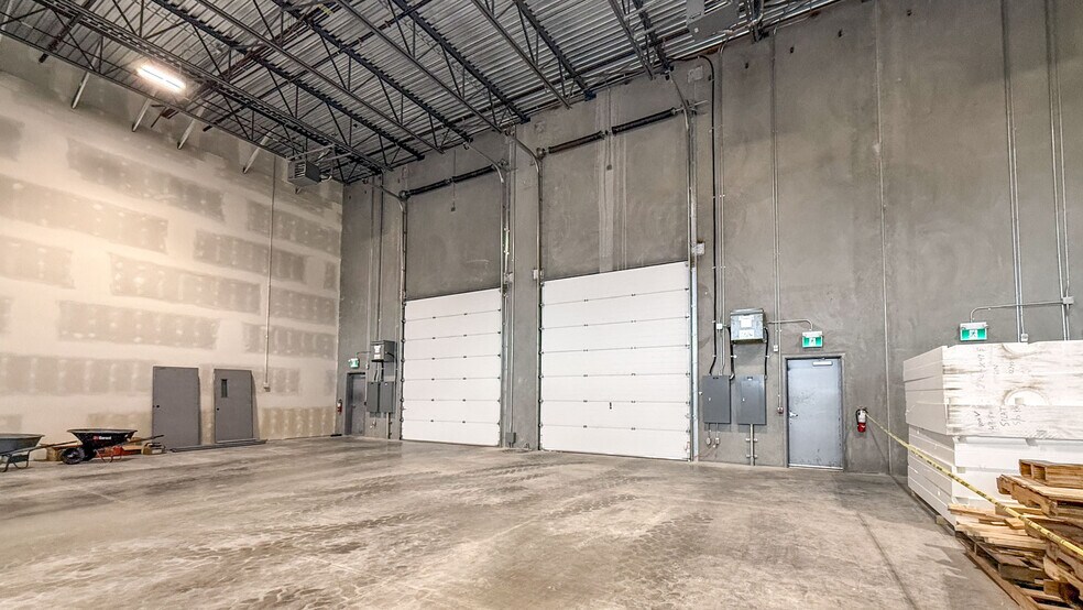 More Photos Of 3240 48 Av, Vernon Unknown For Lease