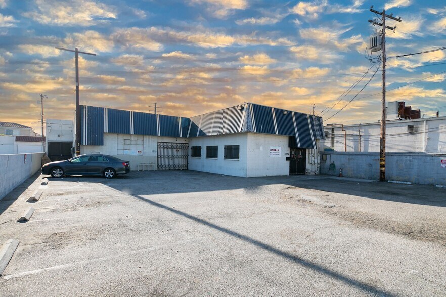 More Photos Of 128-130 N Garfield Ave, Monterey Park General Retail For Sale