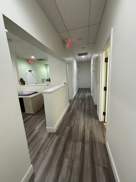More Photos Of 1900 N Mills Ave, Orlando Medical For Lease
