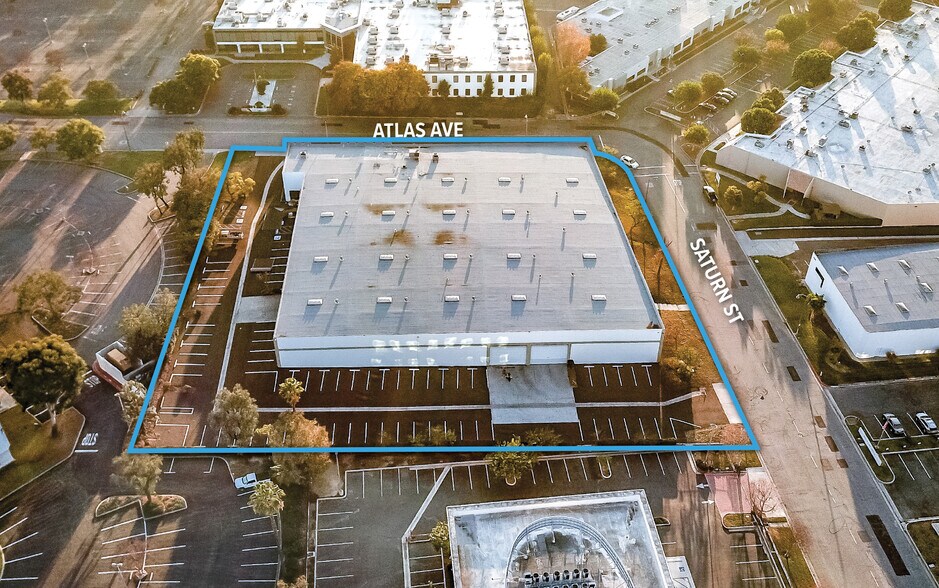 More Photos Of 521 Atlas St, Monterey Park Manufacturing For Lease